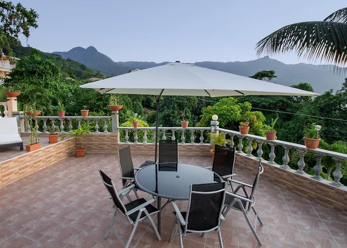 Josies Beau Vallon