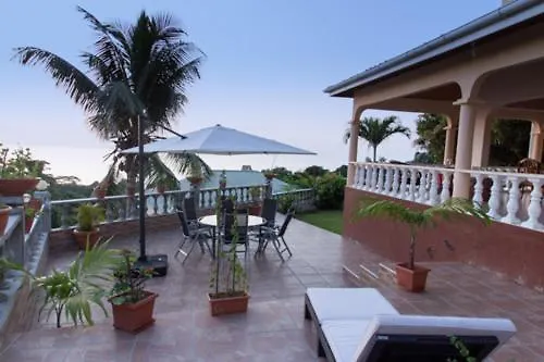 Josies Beau Vallon