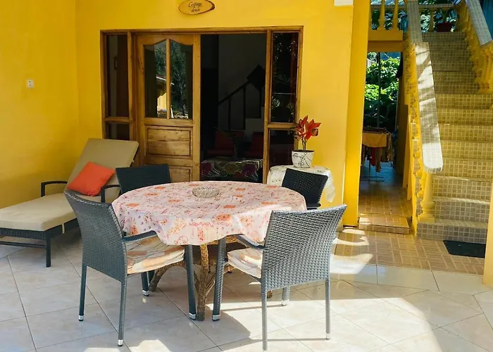 Josies Apartman Beau Vallon